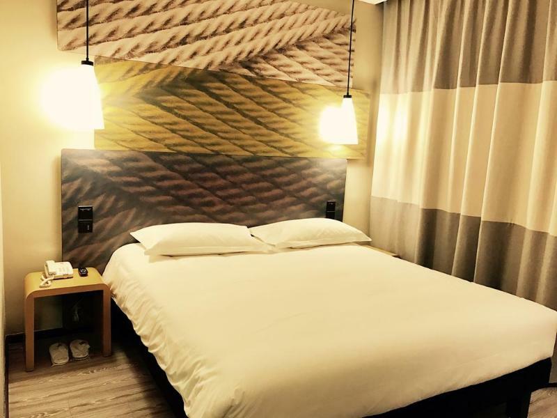 Ibis Shanghai Gubei Exterior photo